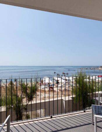 GG77 Hotel La Spiaggia